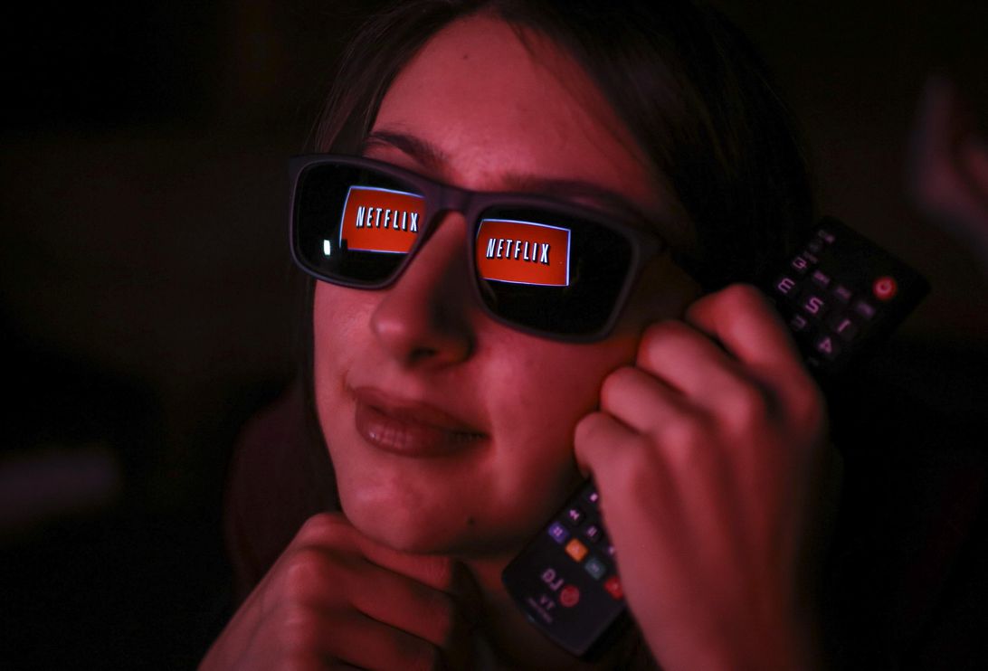 Netflix’s random play button is what we’ve all been waiting for